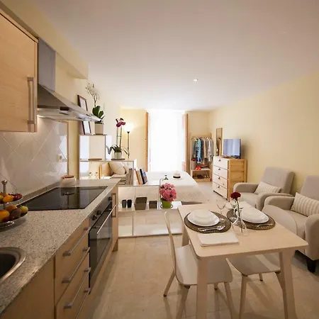 El Faro Apartment *